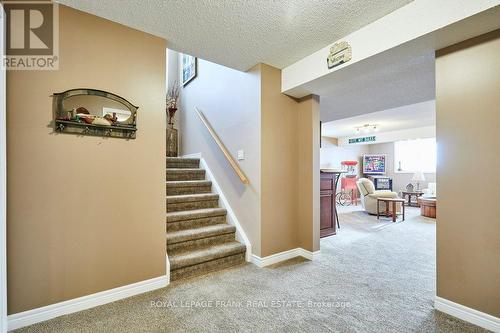 134 Southcrest Drive, Kawartha Lakes, ON - Indoor Photo Showing Other Room