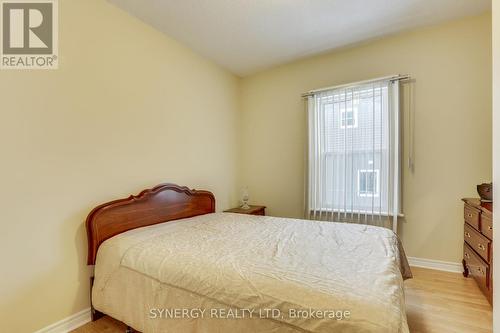 74 Caradoc Street N, Strathroy-Caradoc (Nw), ON - Indoor Photo Showing Bedroom