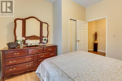 74 Caradoc Street N, Strathroy-Caradoc (Nw), ON - Indoor Photo Showing Bedroom