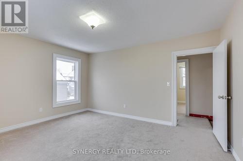 74 Caradoc Street N, Strathroy-Caradoc (Nw), ON - Indoor Photo Showing Other Room