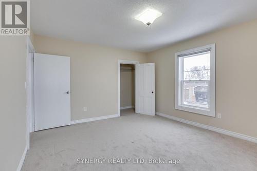 74 Caradoc Street N, Strathroy-Caradoc (Nw), ON - Indoor Photo Showing Other Room