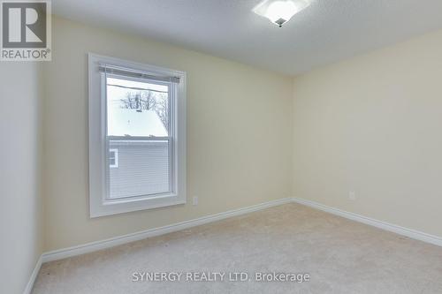 74 Caradoc Street N, Strathroy-Caradoc (Nw), ON - Indoor Photo Showing Other Room