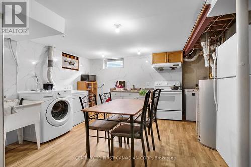 18 Jena Crescent, London, ON - Indoor Photo Showing Laundry Room