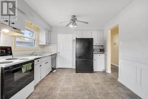 18 Jena Crescent, London, ON - Indoor Photo Showing Kitchen