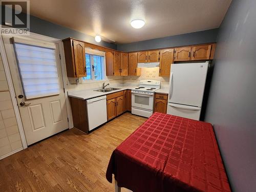 102 106 Mcdermid Drive, Prince George, BC - Indoor Photo Showing Kitchen With Double Sink