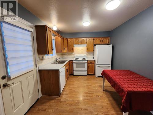 102 106 Mcdermid Drive, Prince George, BC - Indoor Photo Showing Kitchen With Double Sink