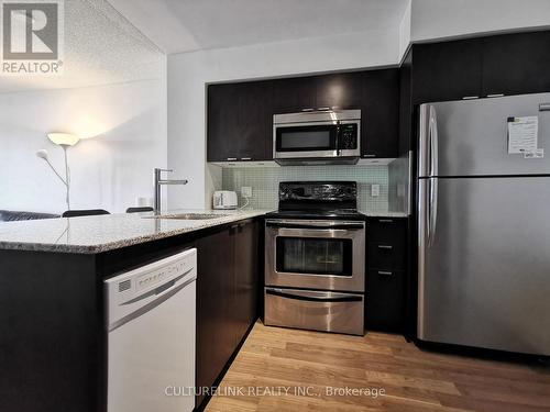 1607 - 23 Sheppard Avenue E, Toronto, ON - Indoor Photo Showing Kitchen