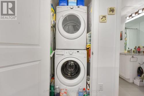 712B - 9600 Yonge Street, Richmond Hill, ON - Indoor Photo Showing Laundry Room