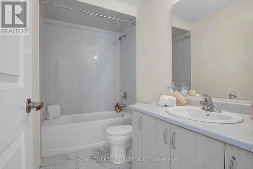 143 Terry Fox Drive, Barrie, ON - Indoor Photo Showing Bathroom