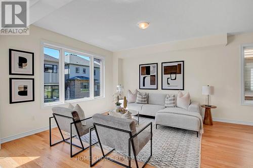 143 Terry Fox Drive, Barrie, ON - Indoor Photo Showing Living Room