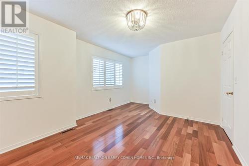 1106 Galesway Boulevard, Mississauga, ON - Indoor Photo Showing Other Room