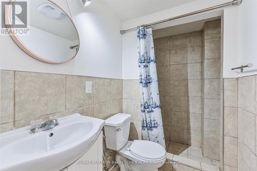 1106 Galesway Boulevard, Mississauga, ON - Indoor Photo Showing Bathroom