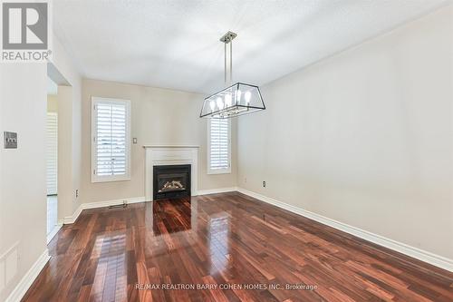 1106 Galesway Boulevard, Mississauga, ON - Indoor With Fireplace