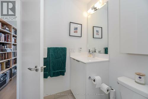 312 - 20 Shore Breeze Drive, Toronto, ON - Indoor Photo Showing Bathroom