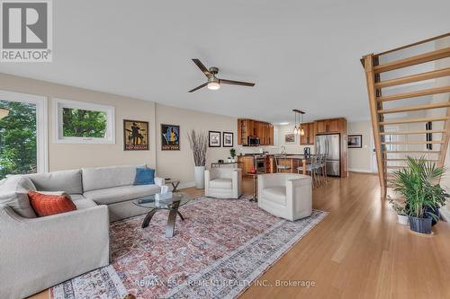 68 Lakeside Drive, Haldimand, ON - Indoor Photo Showing Living Room