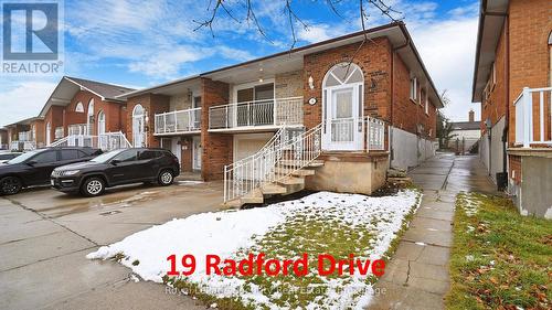 19 Radford Drive, Brampton, ON - Outdoor With Facade