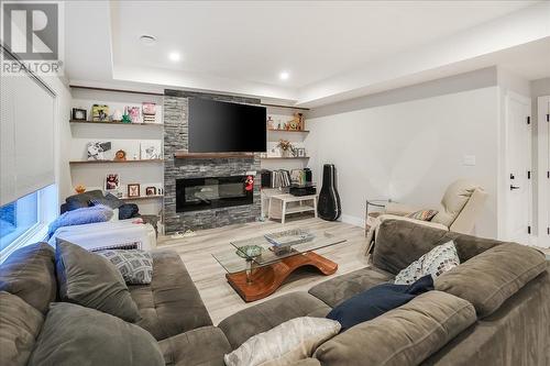 929 Waterloo Crescent, Castlegar, BC - Indoor Photo Showing Living Room With Fireplace