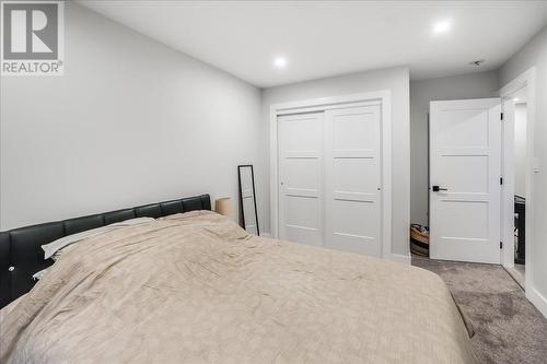 929 Waterloo Crescent, Castlegar, BC - Indoor Photo Showing Bedroom