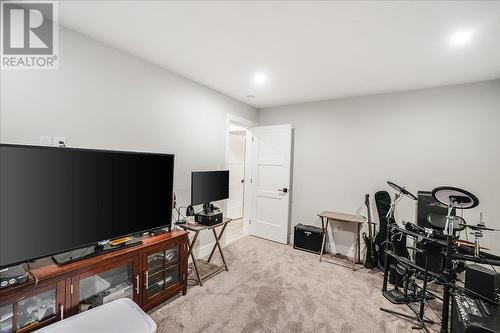 929 Waterloo Crescent, Castlegar, BC - Indoor Photo Showing Other Room