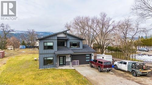 929 Waterloo Crescent, Castlegar, BC - Outdoor