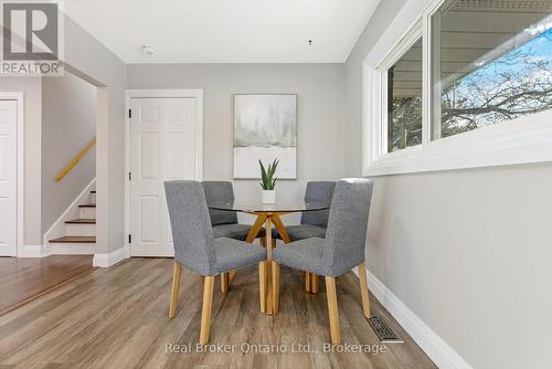 14 Lonsdale Drive, Guelph (June Avenue), ON - Indoor Photo Showing Dining Room