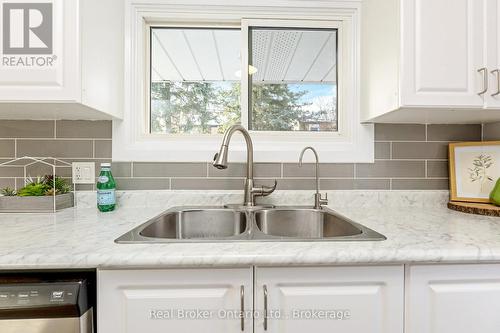 14 Lonsdale Drive, Guelph (June Avenue), ON - Indoor Photo Showing Kitchen With Double Sink