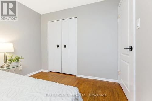 14 Lonsdale Drive, Guelph (June Avenue), ON - Indoor Photo Showing Bedroom