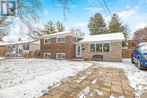 14 Lonsdale Drive, Guelph (June Avenue), ON - Outdoor