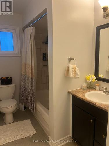 97 John Street E, Bradford West Gwillimbury, ON - Indoor Photo Showing Bathroom