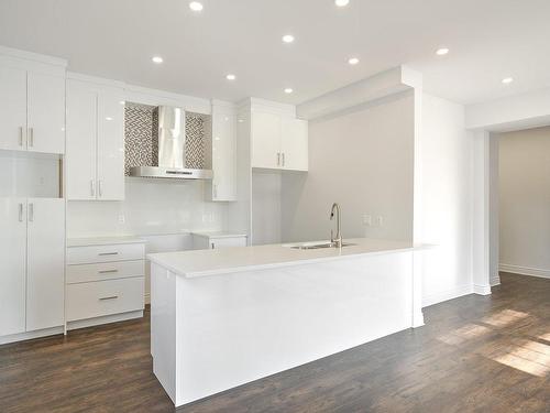 Cuisine - 12-20 Rue Larocque O., Sainte-Agathe-Des-Monts, QC - Indoor Photo Showing Kitchen