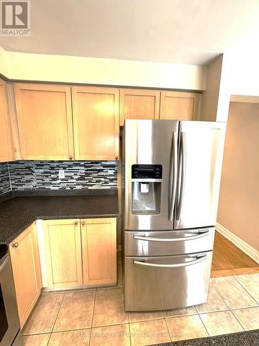 Upper - 7276 Bread Fruit Lane, Mississauga, ON - Indoor Photo Showing Kitchen