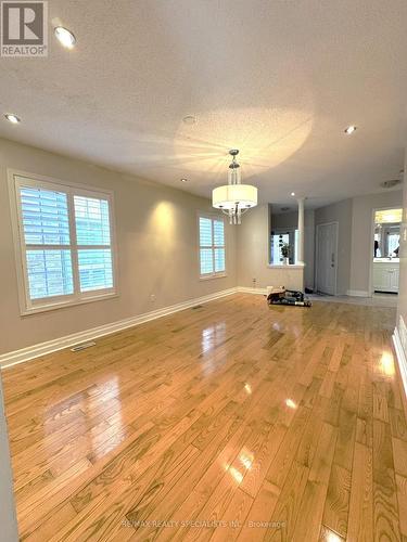 Upper - 7276 Bread Fruit Lane, Mississauga, ON - Indoor Photo Showing Other Room