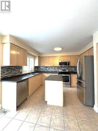 Upper - 7276 Bread Fruit Lane, Mississauga, ON - Indoor Photo Showing Kitchen