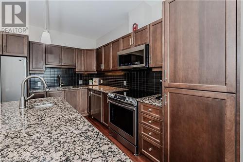 223 Erb Street W Unit# 504, Waterloo, ON - Indoor Photo Showing Kitchen With Stainless Steel Kitchen With Upgraded Kitchen