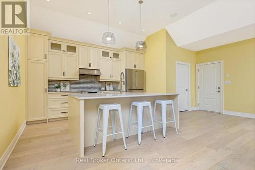 396 Four Mile Creek Road, Niagara-On-The-Lake, ON - Indoor Photo Showing Kitchen