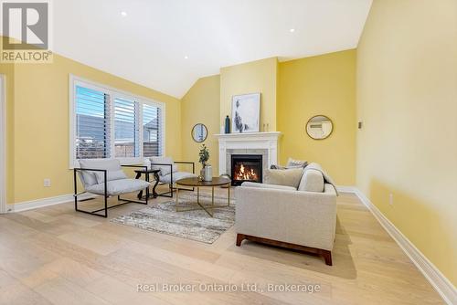 396 Four Mile Creek Road, Niagara-On-The-Lake, ON - Indoor Photo Showing Living Room With Fireplace