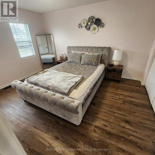 129 Lee Street, Guelph (Grange Hill East), ON - Indoor Photo Showing Bedroom