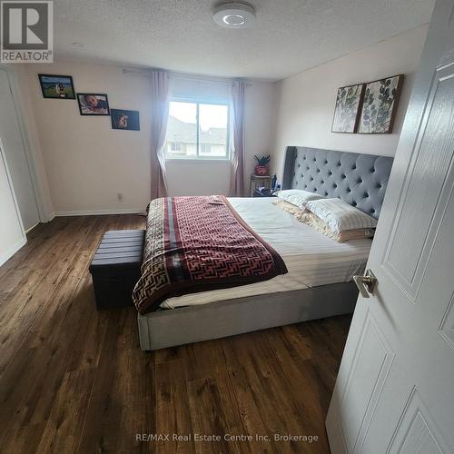 129 Lee Street, Guelph (Grange Hill East), ON - Indoor Photo Showing Bedroom