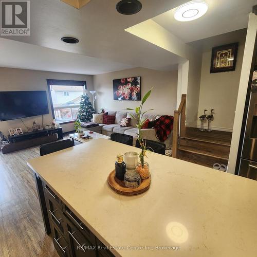 129 Lee Street, Guelph (Grange Hill East), ON - Indoor Photo Showing Dining Room