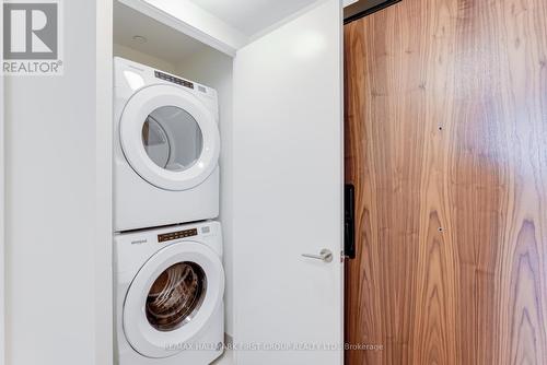 404 - 201 Brock Street S, Whitby, ON - Indoor Photo Showing Laundry Room