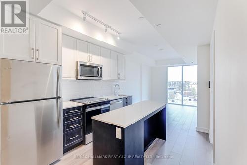 404 - 201 Brock Street S, Whitby, ON - Indoor Photo Showing Kitchen With Upgraded Kitchen