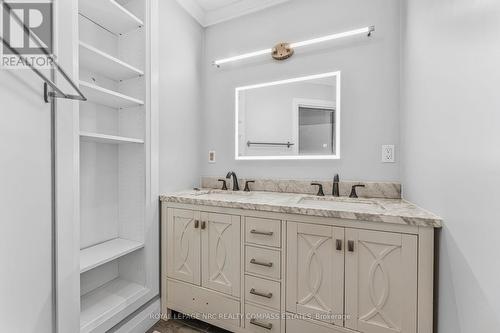 97 Smith Road, Hamilton, ON - Indoor Photo Showing Bathroom