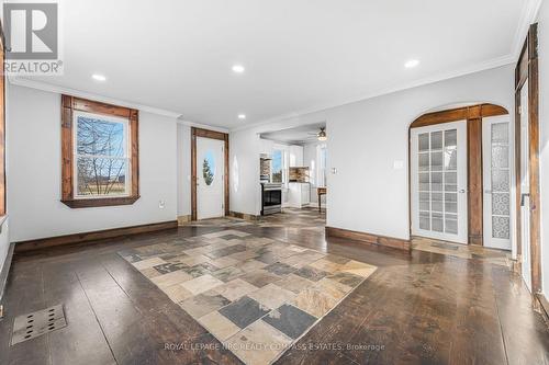 97 Smith Road, Hamilton, ON - Indoor Photo Showing Other Room