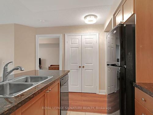 722-25 Greenview Ave, Toronto, ON - Indoor Photo Showing Kitchen With Double Sink