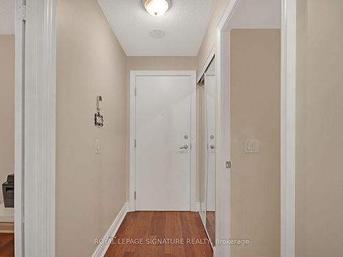 722-25 Greenview Ave, Toronto, ON - Indoor Photo Showing Other Room