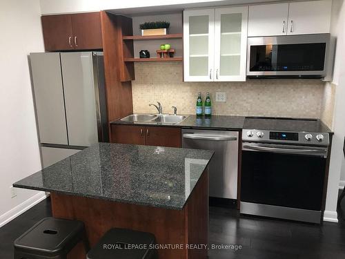 1801-600 Fleet St, Toronto, ON - Indoor Photo Showing Kitchen With Double Sink