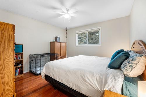 118-3030 South Main Street, Penticton, BC - Indoor Photo Showing Bedroom