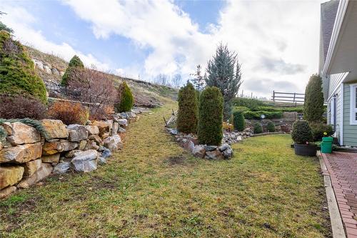 7603 Baker Hogg Road, Vernon, BC - Outdoor