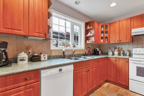 7603 Baker Hogg Road, Vernon, BC - Indoor Photo Showing Kitchen With Double Sink