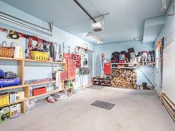 Garage - 